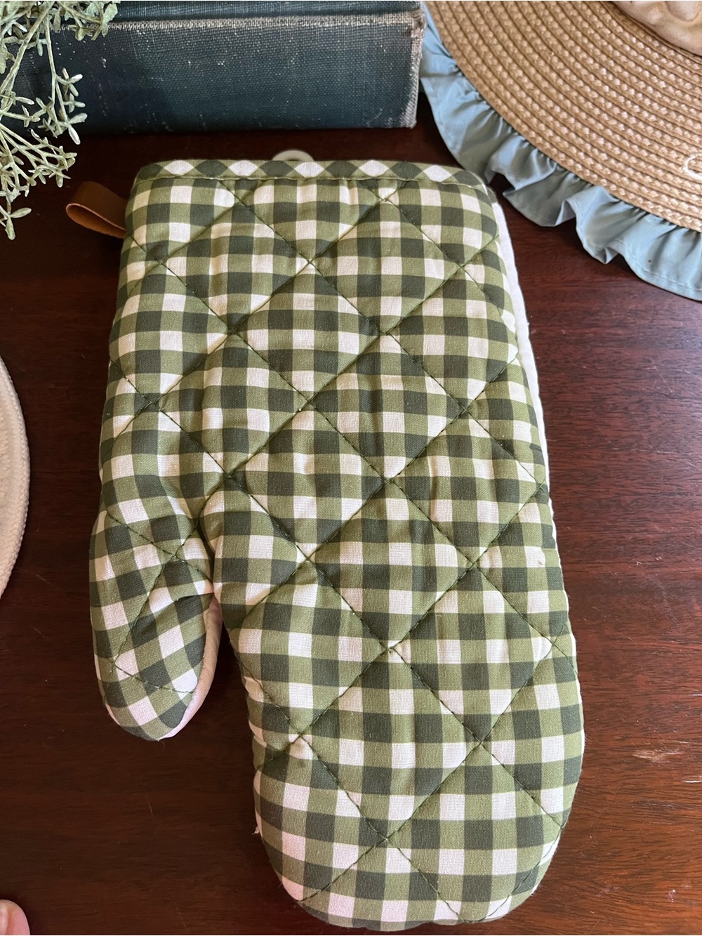 Holly Williams New Fall Oven Mitt and Trivet Set - Picture 12 of 16